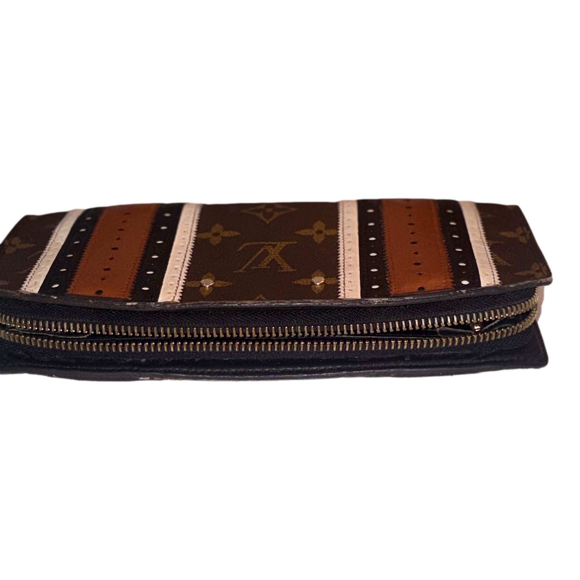 Louis Vuitton Limited Edition Zippy Steamer Wallet Brogue Monogram available at Queen Bee of Beverly Hills