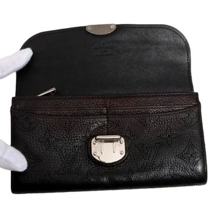 Louis Vuitton Mahina Portefeuille Iris Black Leather Wallet