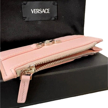 Versace Medusa 95 Dusty Pink Leather Zipper Card Holder Slim Wallet available at Queen Bee of Beverly Hills