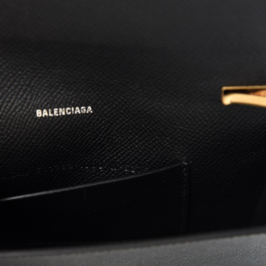 Balenciaga BB Grained Calfskin Black Wallet On Chain Cross Body 601392 –  Queen Bee of Beverly Hills