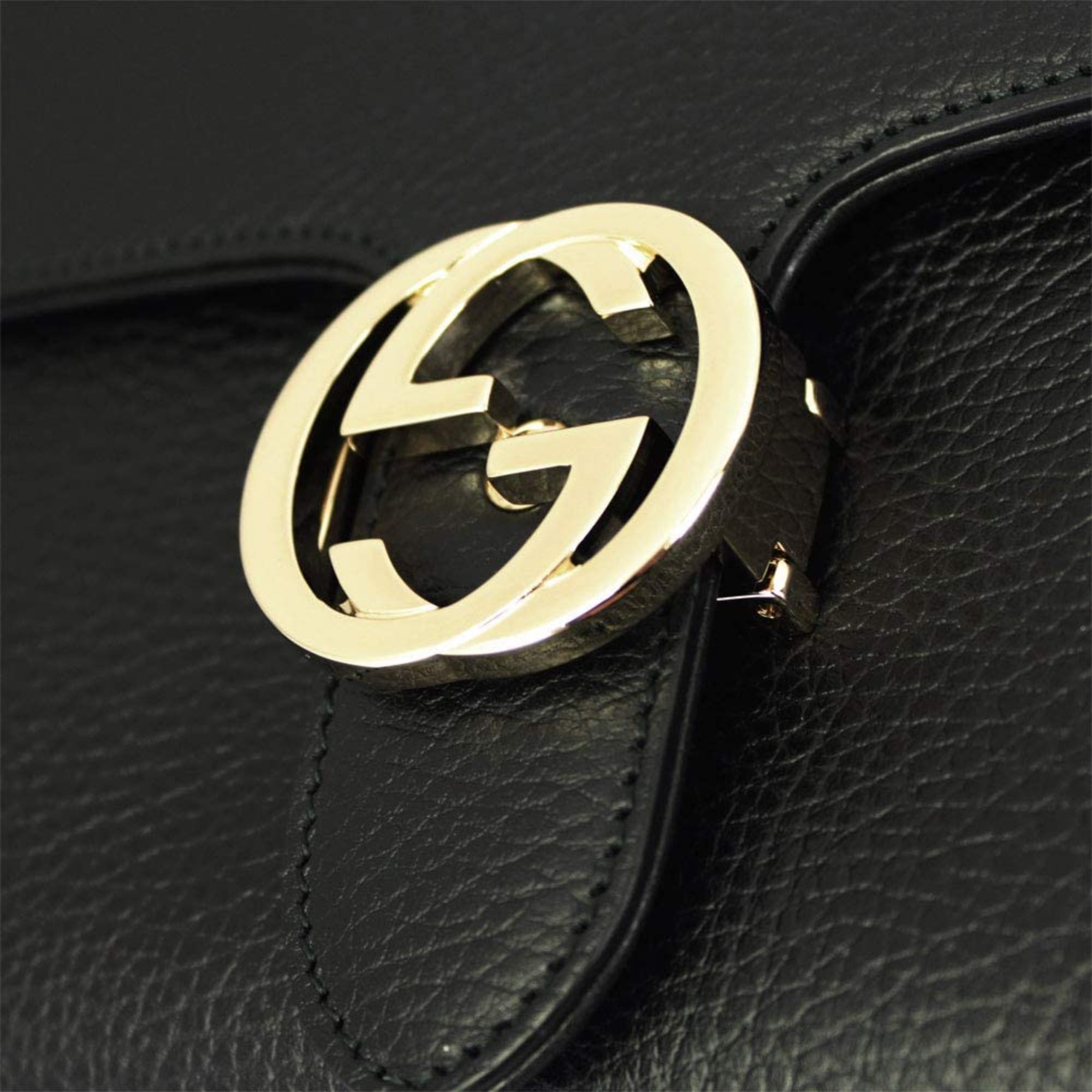 Gucci GG Black Leather Crossbody Bag Gold | Queen Bee of Beverly Hills