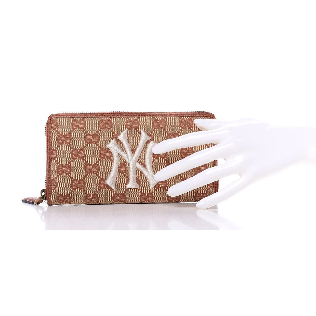 Gucci Monogram NY Yankees Canvas Guccisima Zip Around Wallet 547791 – Queen  Bee of Beverly Hills