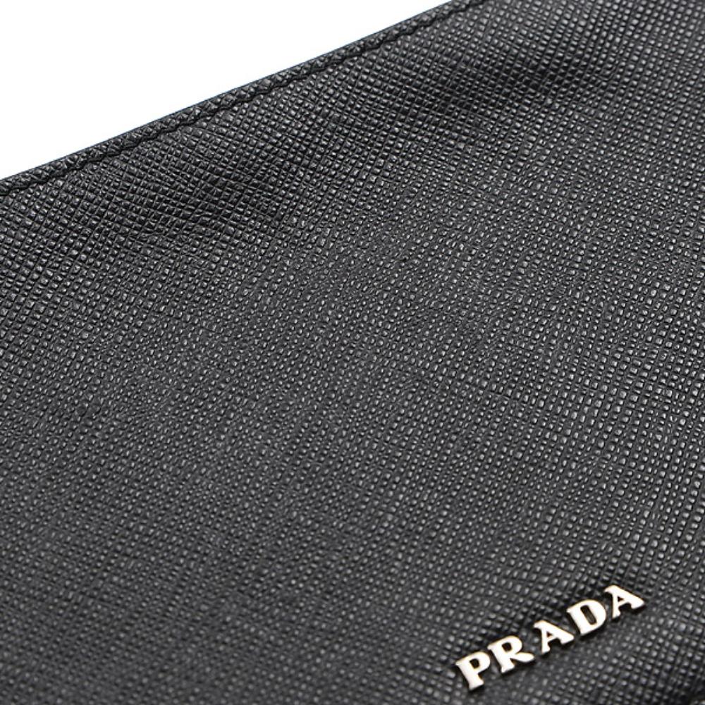 Leather clutch bag Prada Black in Leather - 14193264