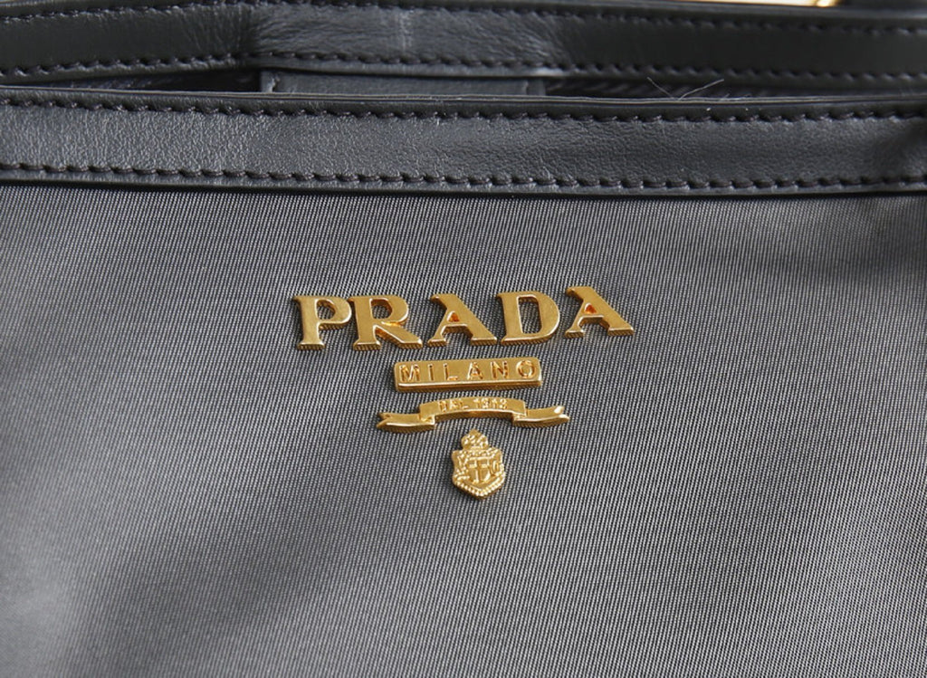 1bg158 prada top