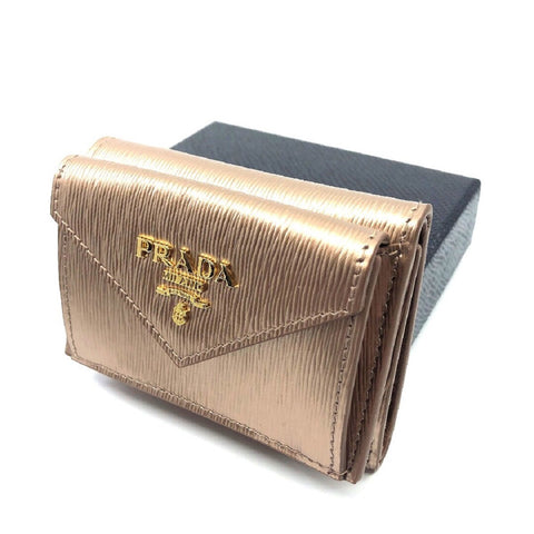 Prada Portafoglio Pattina Cipria Mordore Vitello Move Leather Wallet 1MH021 at_Queen_Bee_of_Beverly_Hills