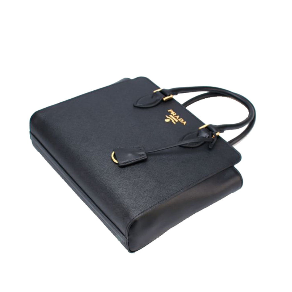 prada saffiano shoulder bag