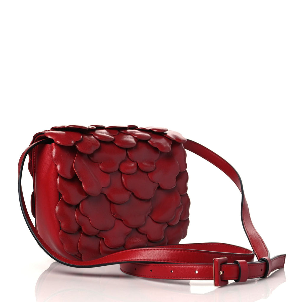 Valentino Garavani Atelier Bag 03 Red Oro Rose Edition Small Shoulder –  Queen Bee of Beverly Hills